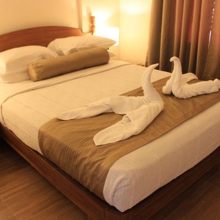 Karma Royal Palms Apartment บีนอลิม ภายนอก รูปภาพ