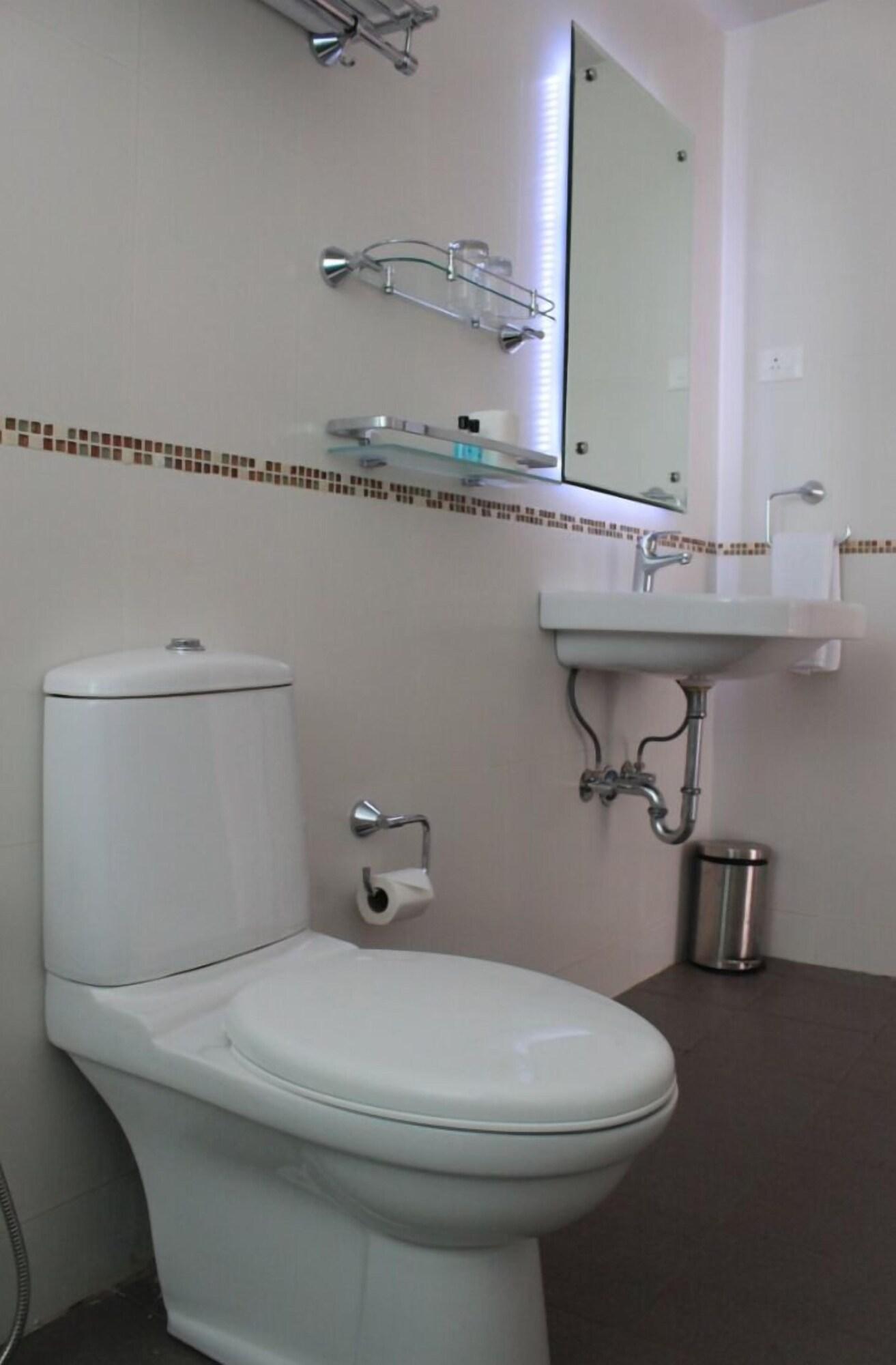 Karma Royal Palms Apartment บีนอลิม ภายนอก รูปภาพ